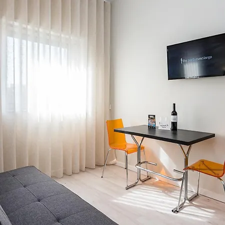 Apartment River View Building