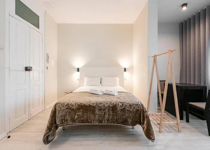 Daire River View Building